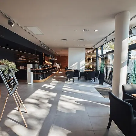 Molo Park Aparthotel 3*