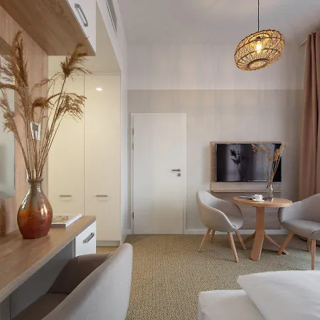 Molo Park 4* 梅尔诺