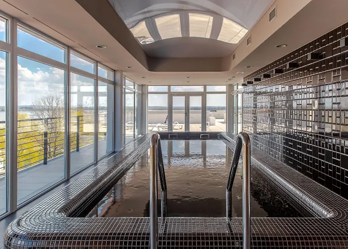 Molo Park Aparthotel 3*