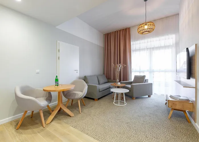 Molo Park Aparthotel 3*